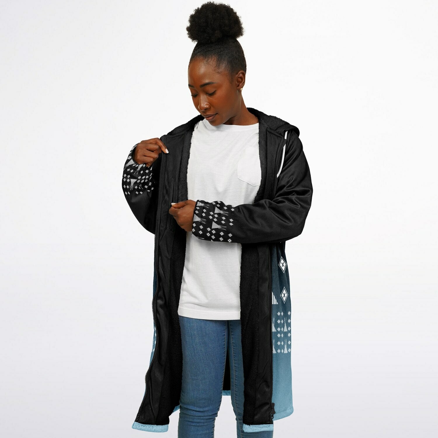 $NiieihiiNookei Zipper Cloak - AOP