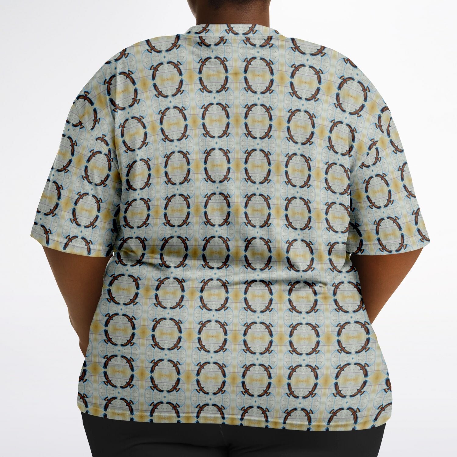 $NiieihiiNookei Plus-size T-Shirt - AOP
