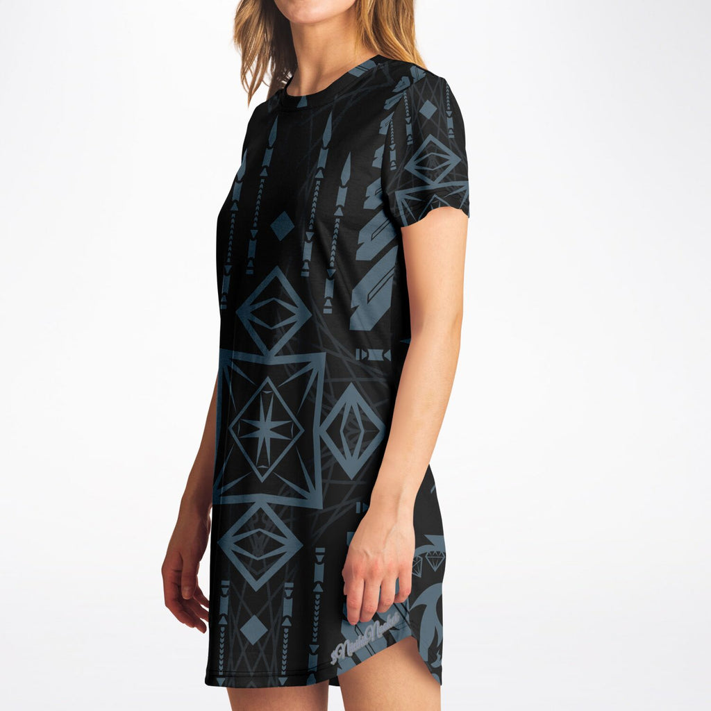$NiieihiiNookei T-Shirt Dress - AOP