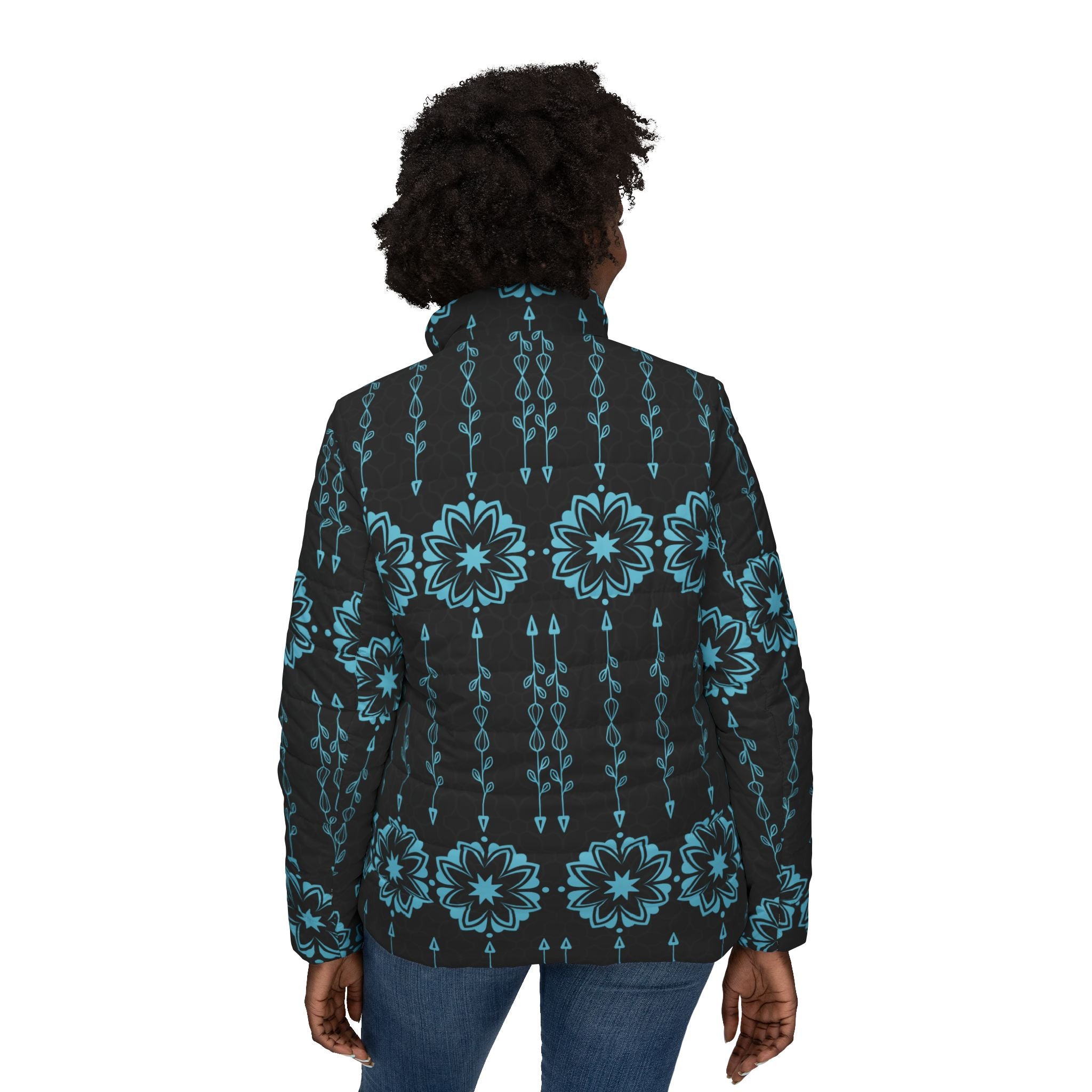 $NiieihiiNookei Modern Indigenous 5 Women’s Puffer Jacket — AOP
