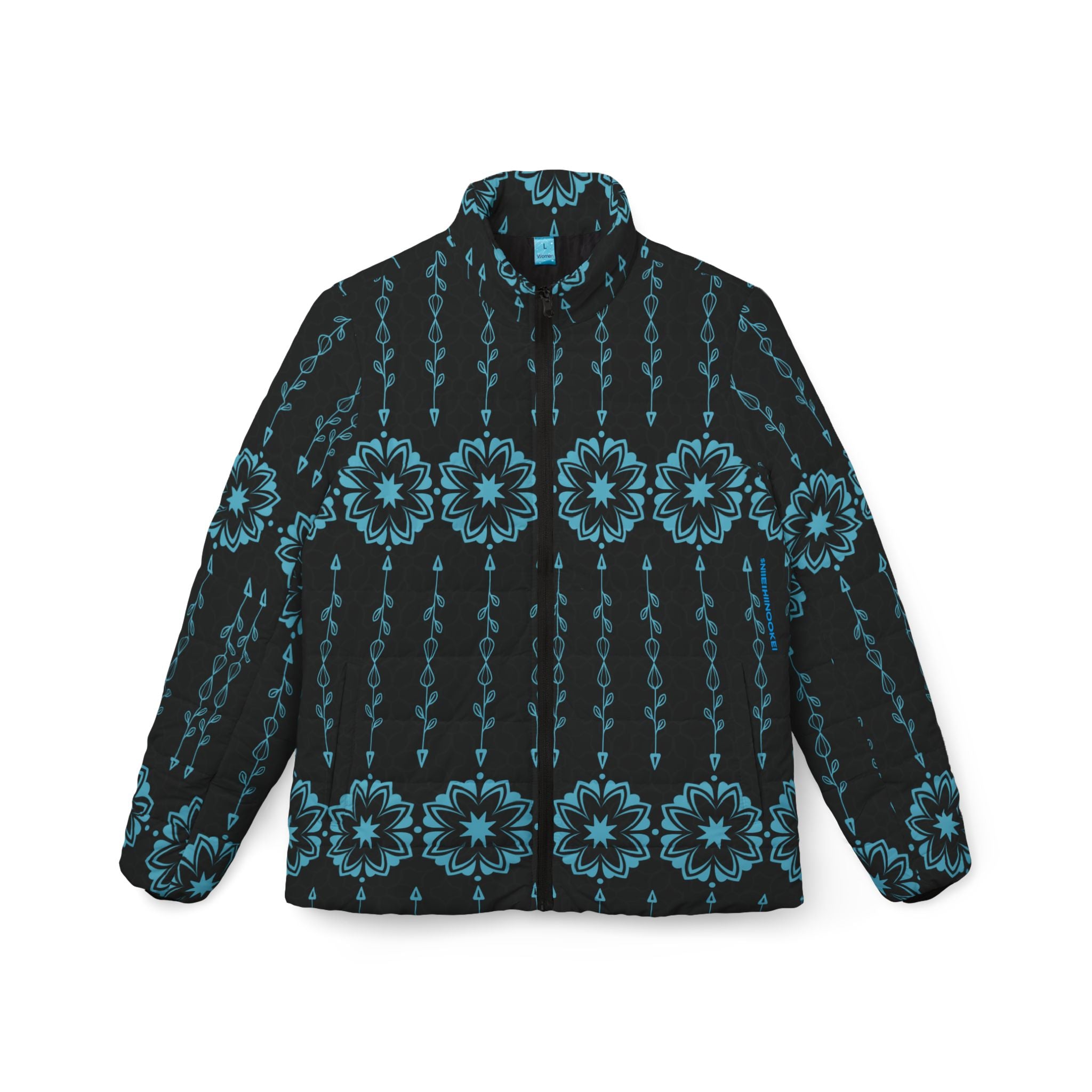 $NiieihiiNookei Modern Indigenous 5 Women’s Puffer Jacket — AOP