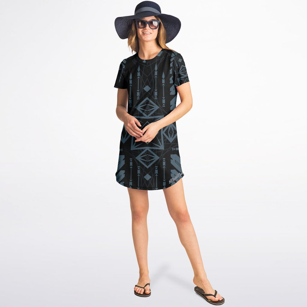 $NiieihiiNookei T-Shirt Dress - AOP