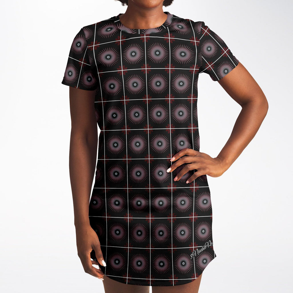 $NiieihiiNookei T-Shirt Dress - AOP