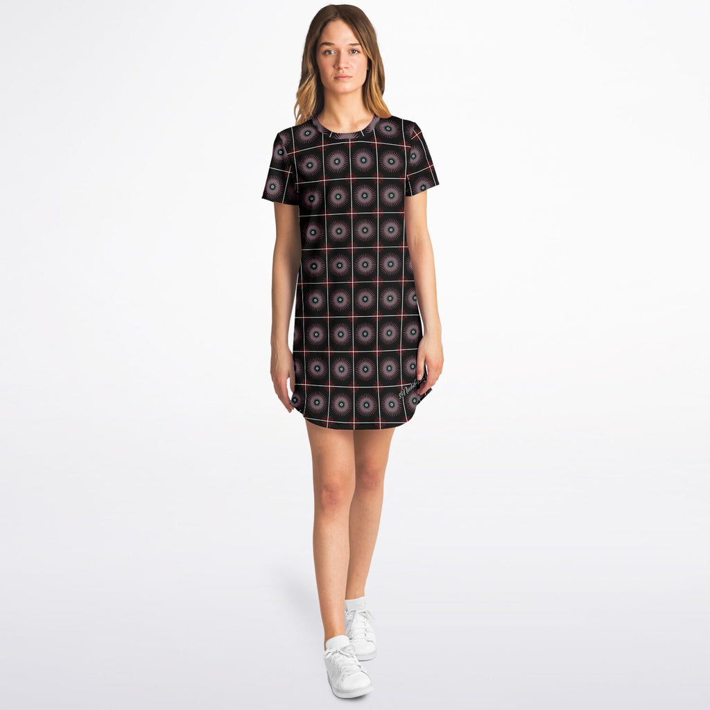 $NiieihiiNookei T-Shirt Dress - AOP