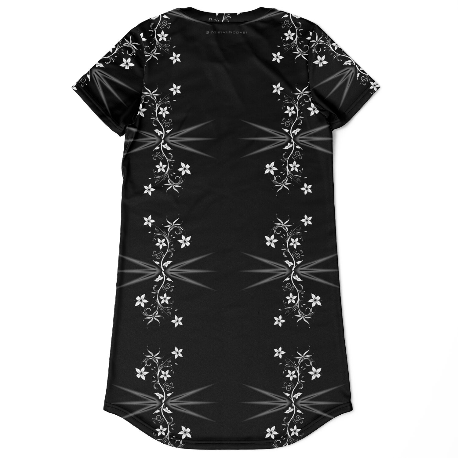 $NiieihiiNookei T-Shirt Dress - AOP
