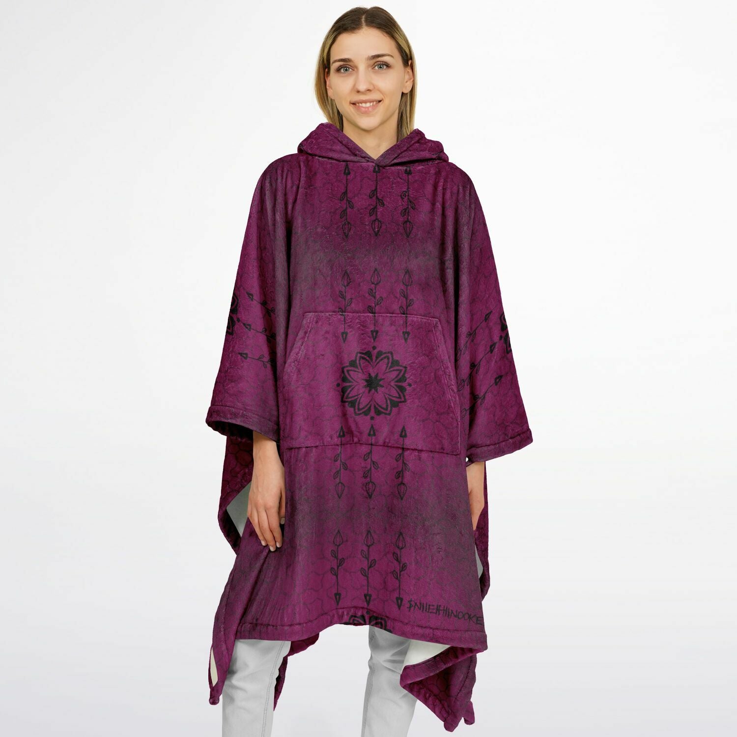 $NiieihiiNookei Flannel Blanket Poncho - AOP