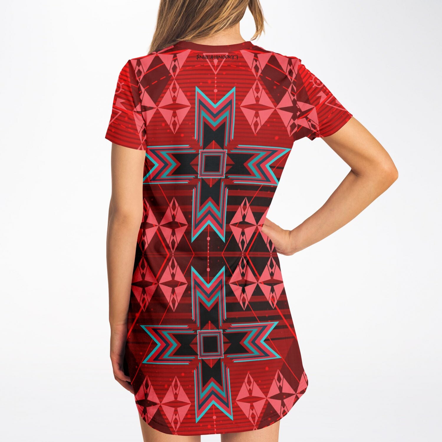 $NiieihiiNookei T-Shirt Dress - AOP