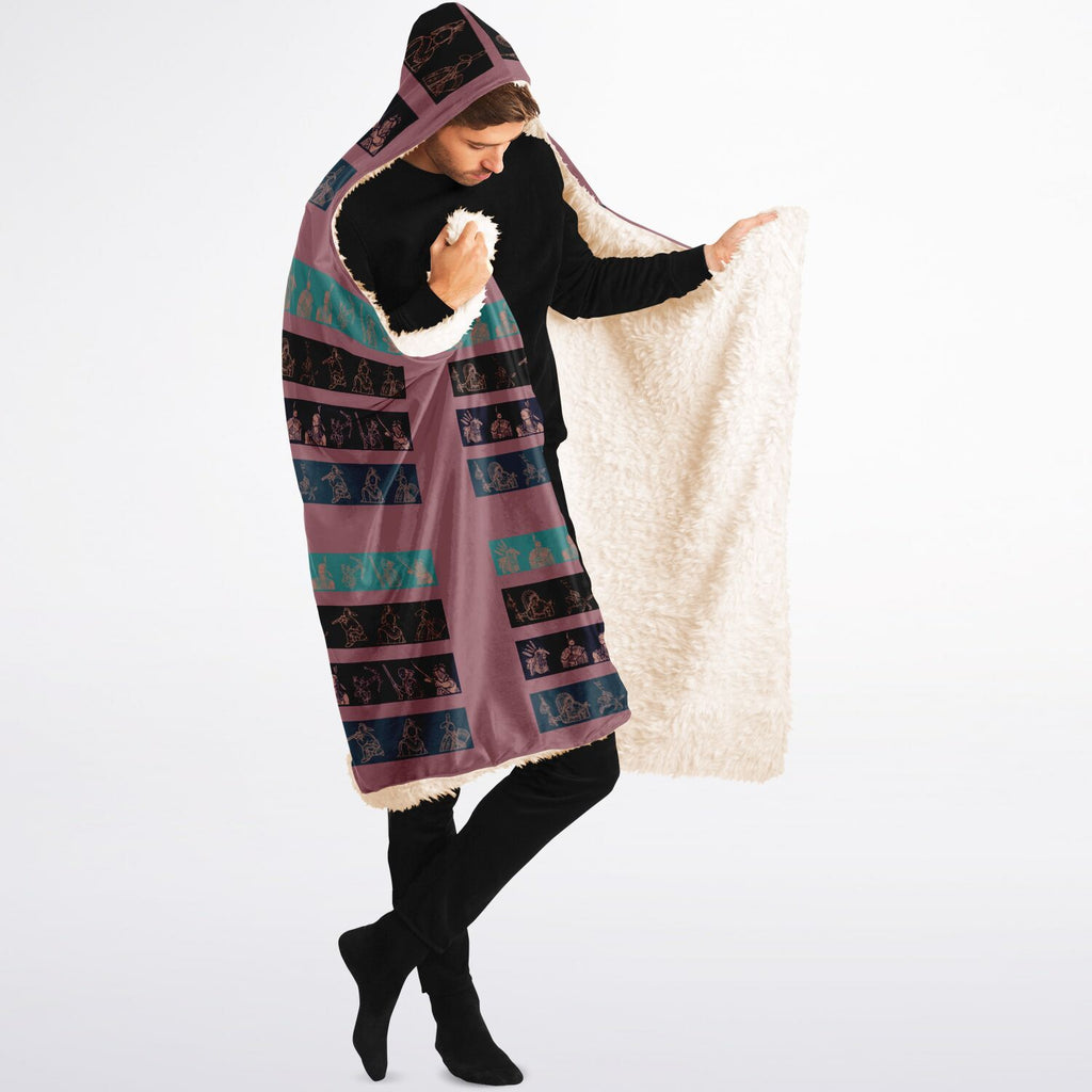 $NiieihiiNookei Hooded Blanket Sherpa - AOP