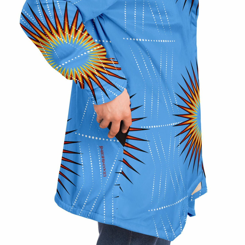 $NiieihiiNookei Microfleece Cloak - AOP