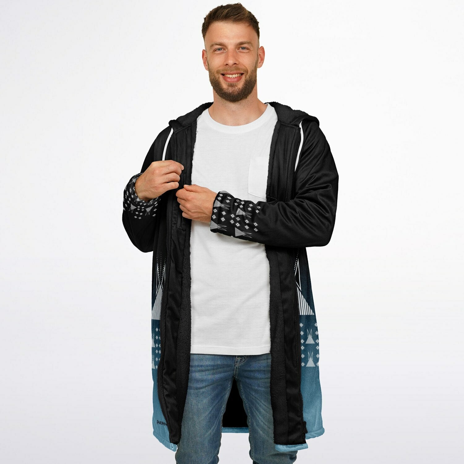 $NiieihiiNookei Zipper Cloak - AOP