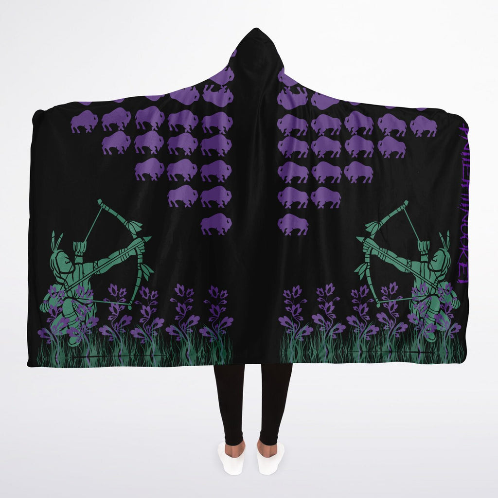$NiieihiiNookei Hooded Blanket Sherpa - AOP