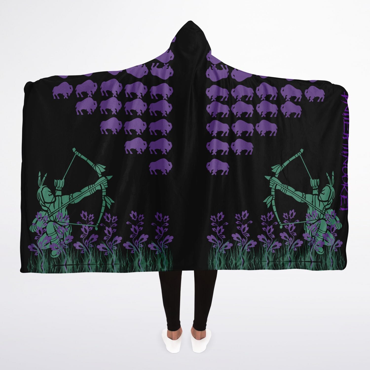 $NiieihiiNookei Hooded Blanket Sherpa - AOP