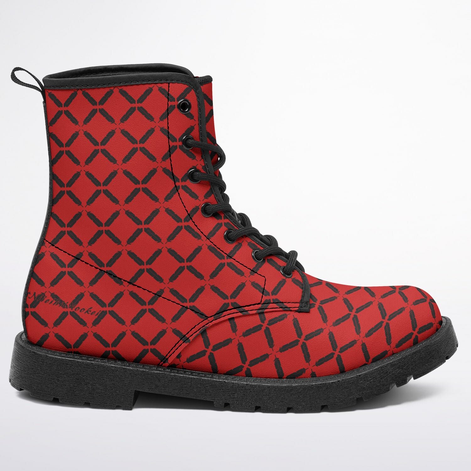 $NiieihiiNookei Rez Strider Boots - AOP