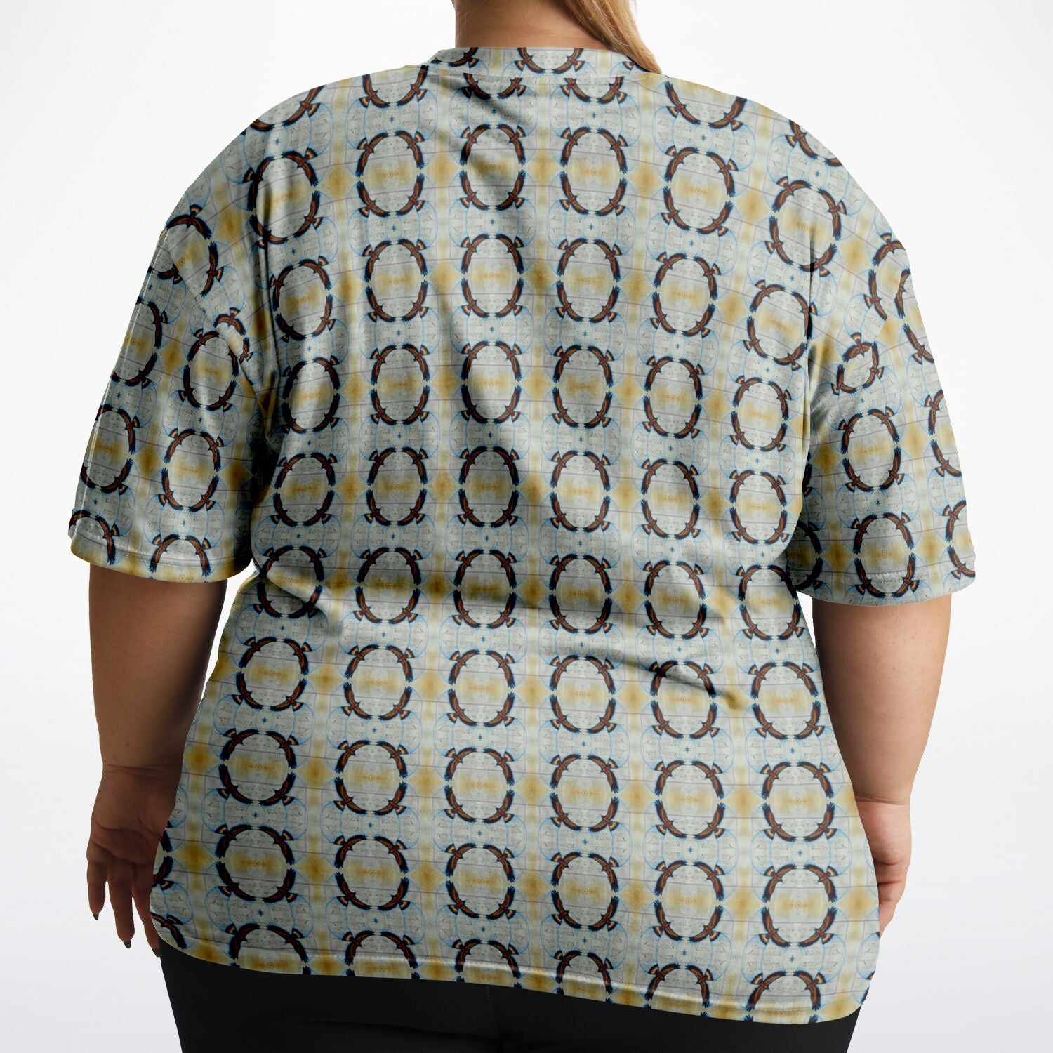 $NiieihiiNookei Plus-size T-Shirt - AOP