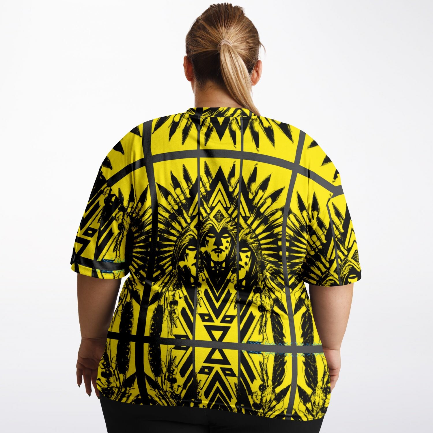 $NiieihiiNookei Plus-size T-Shirt - AOP