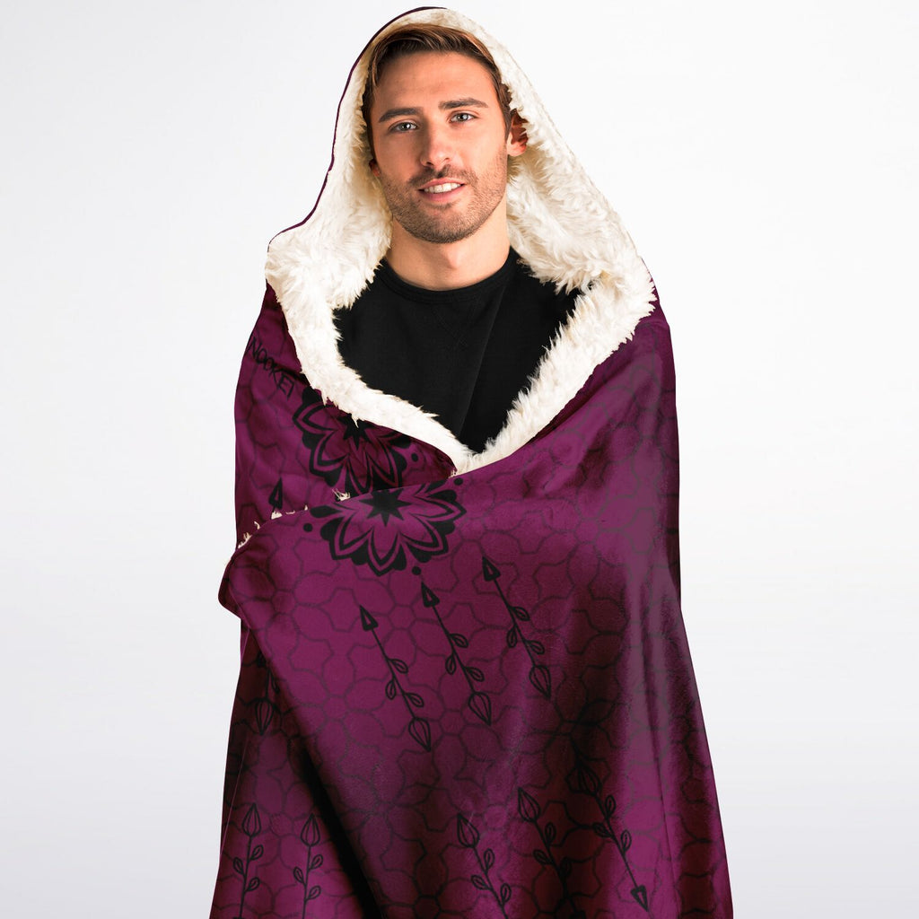 $NiieihiiNookei Hooded Blanket Sherpa - AOP