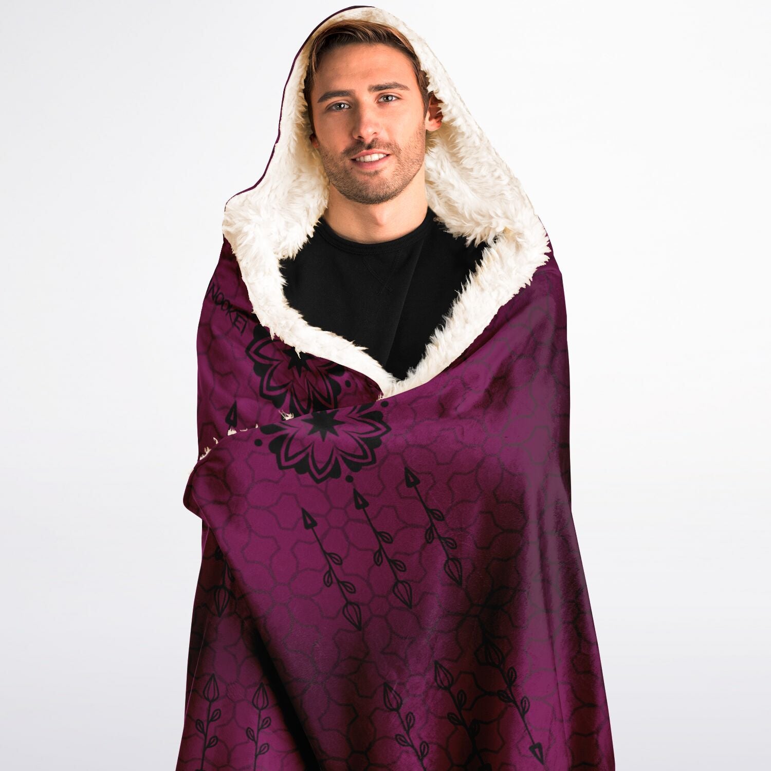 $NiieihiiNookei Hooded Blanket Sherpa - AOP