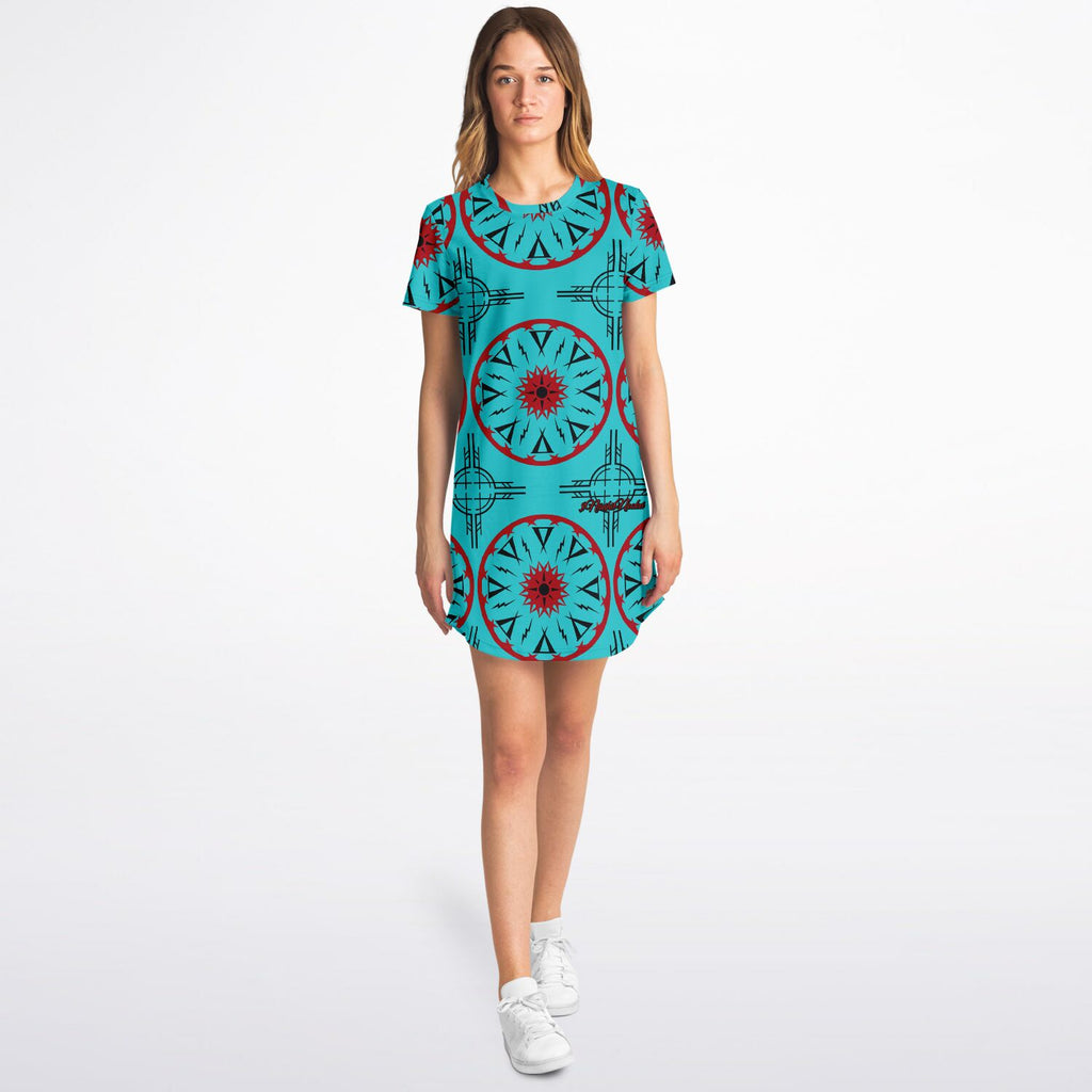 $NiieihiiNookei T-Shirt Dress - AOP