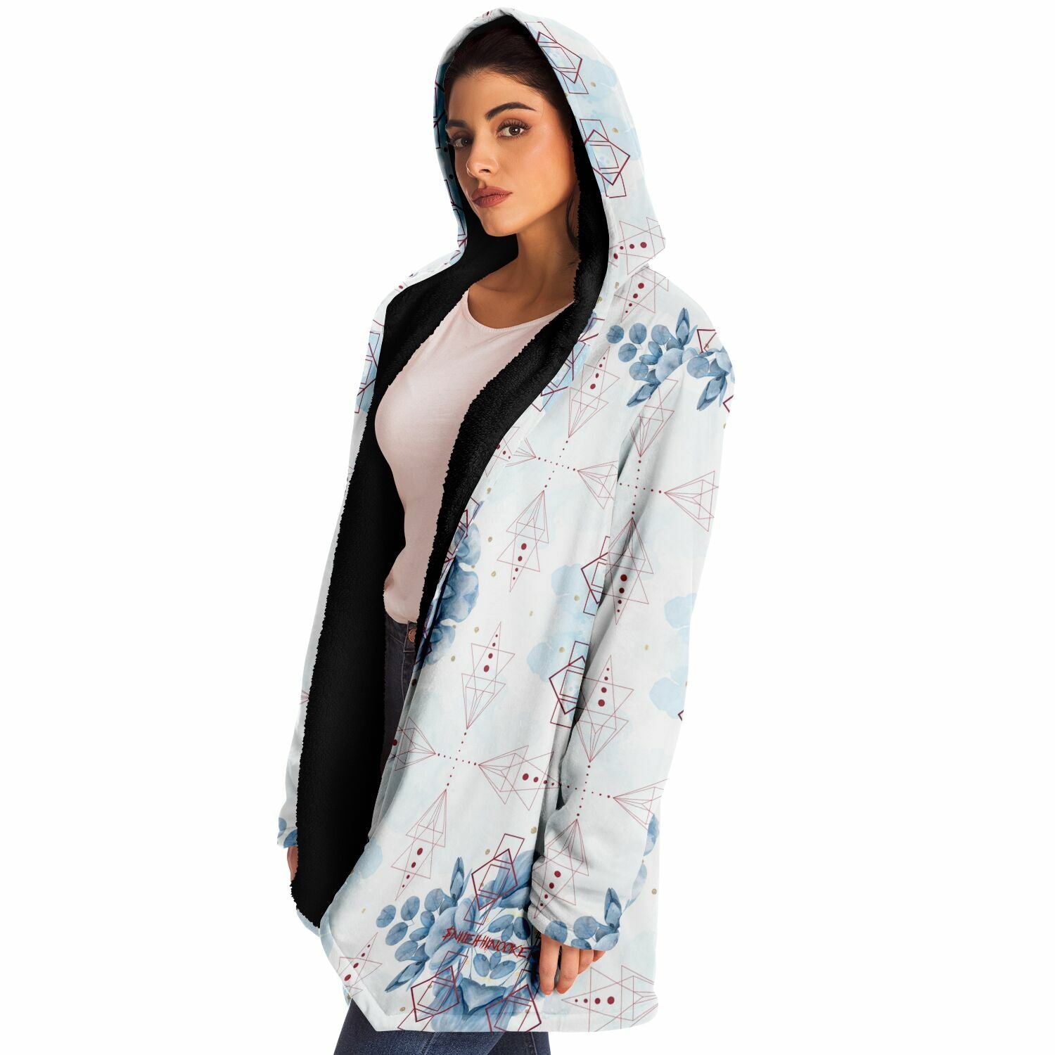 $NiieihiiNookei Microfleece Cloak - AOP