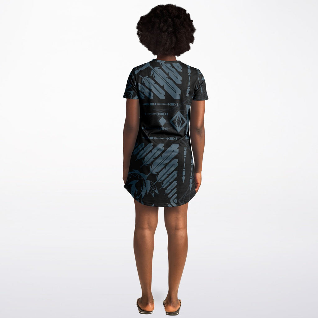 $NiieihiiNookei T-Shirt Dress - AOP