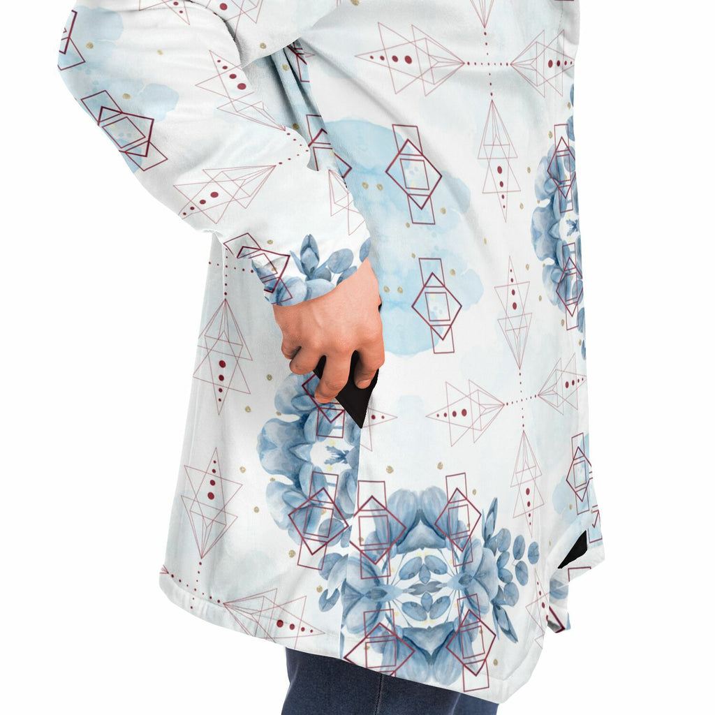 $NiieihiiNookei Microfleece Cloak - AOP