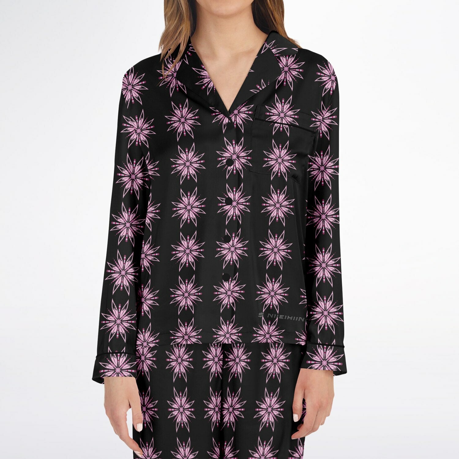$NiieihiiNookei Women's Satin Pajamas - AOP