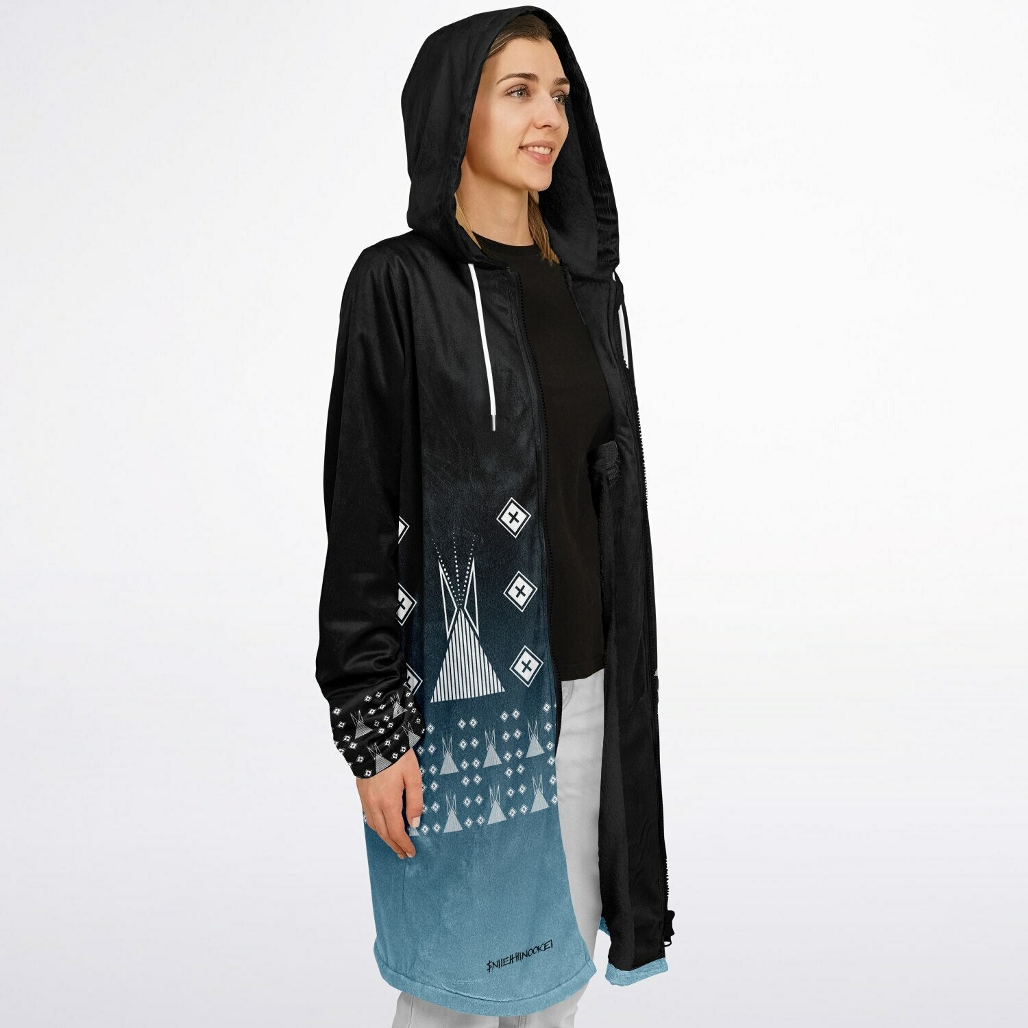 $NiieihiiNookei Zipper Cloak - AOP