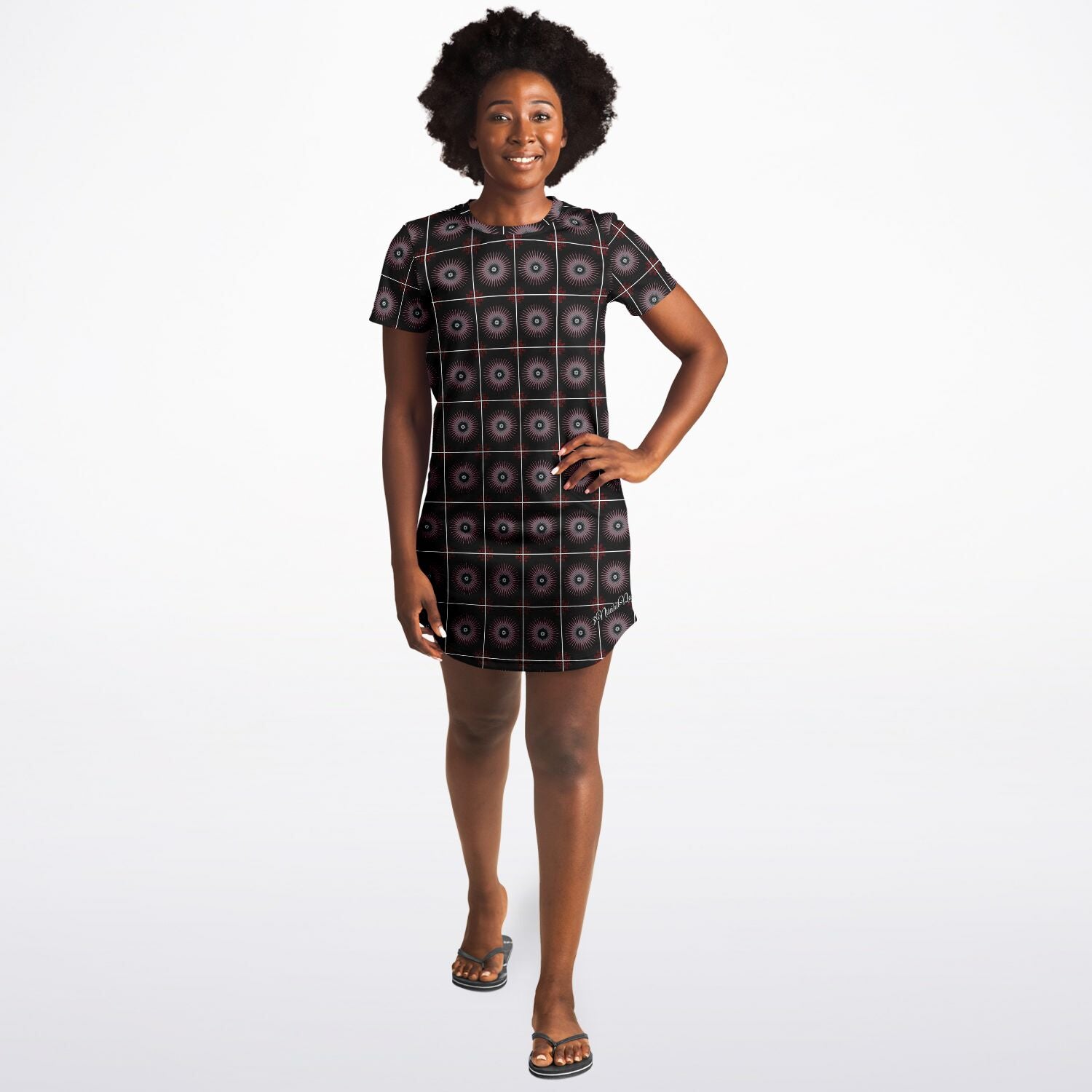 $NiieihiiNookei T-Shirt Dress - AOP