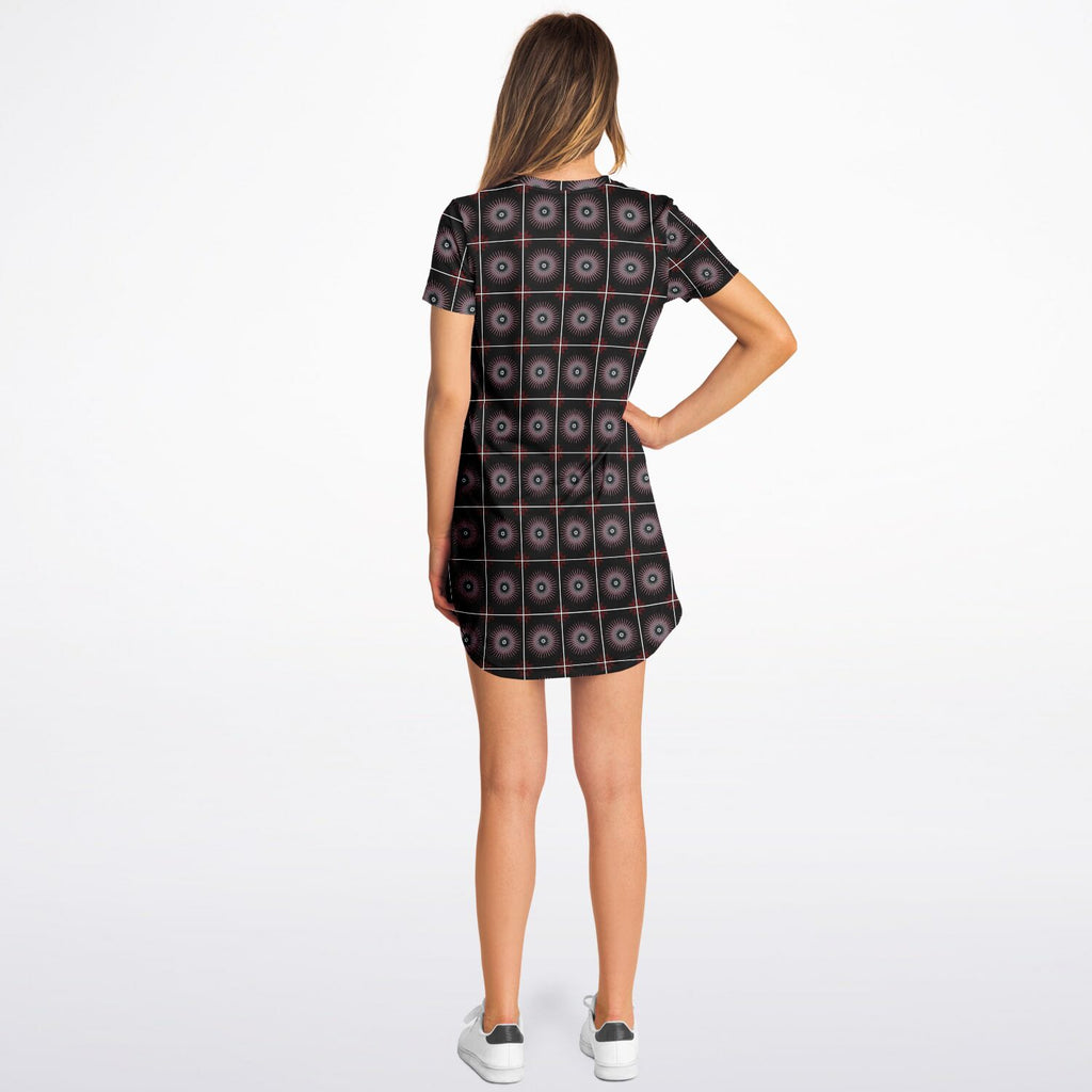 $NiieihiiNookei T-Shirt Dress - AOP