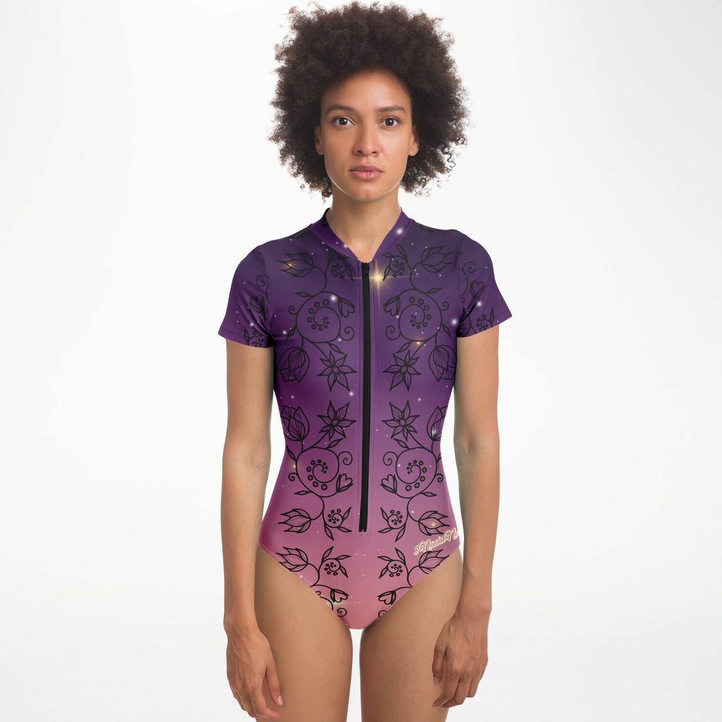 $NiieihiiNookei Floral Sunset Bodysuit Short Sleeve - AOP